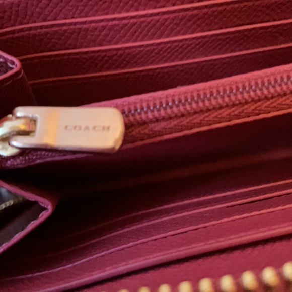 Coach Accordian Leather Wallet Brand New Rare - Picture 4 of 6